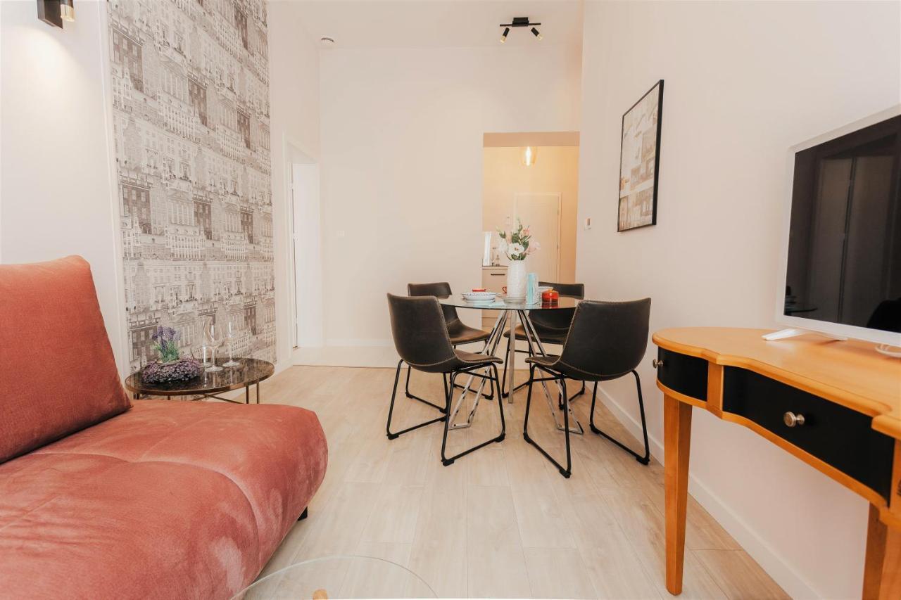 Delux Apartament Oldtown Kochanowskiego 30 Cracovie Extérieur photo