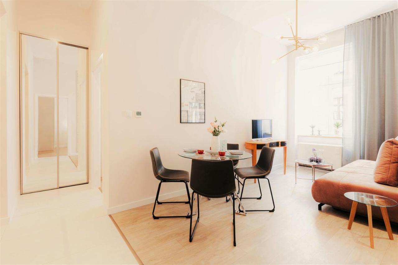 Delux Apartament Oldtown Kochanowskiego 30 Cracovie Extérieur photo